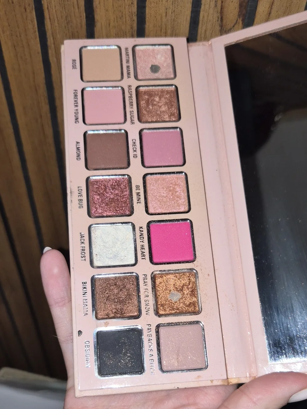 Kylie Cosmetics Pink & Rose Eyeshadow Palette - Matte and Shimmer Mix